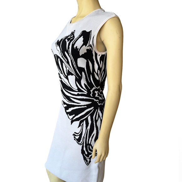 Calvin Klein Black Floral Sleeveless Sweater Dress - Picture 3 of 10